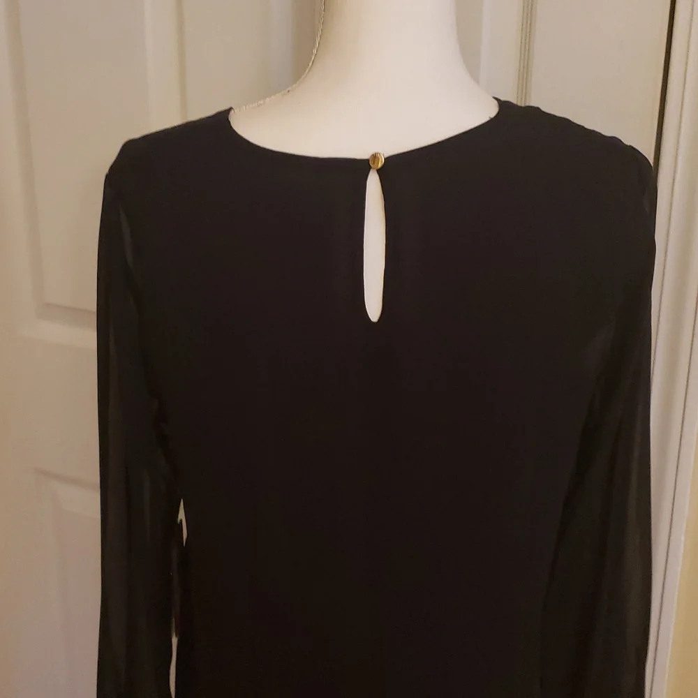 Vince Camuto Black V Neck top - Picture 5 of 9
